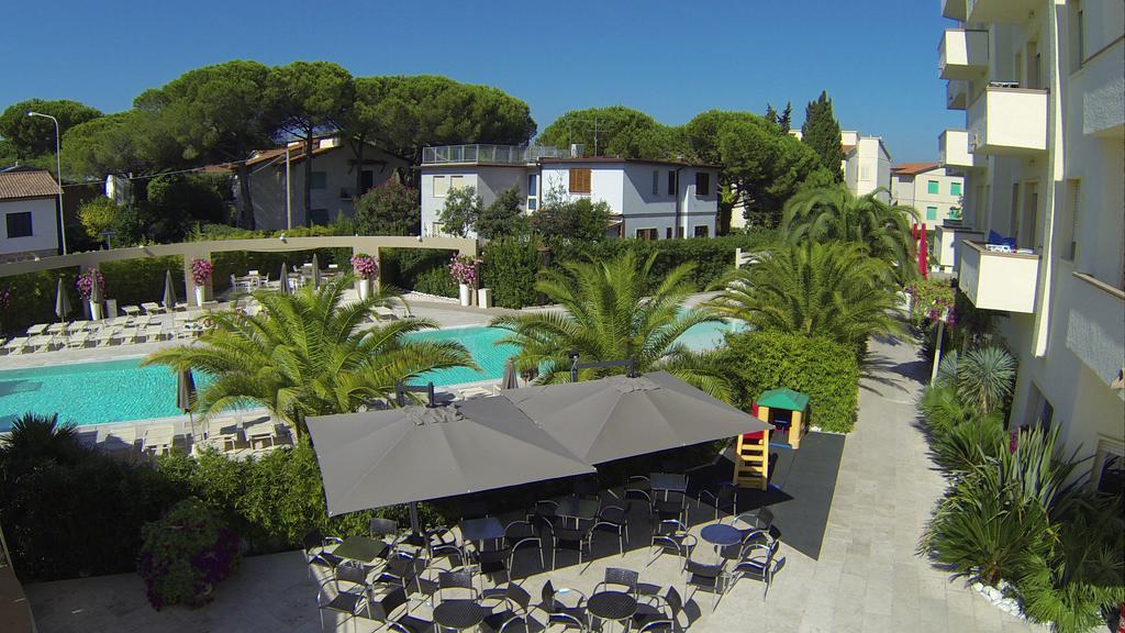 Hotel Residence Stella del Mare Vada Exterior foto
